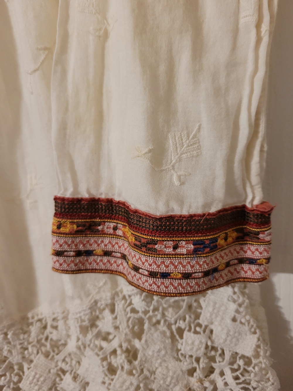 Joie Cream Lace-Trim Peasant Tunic Top - Picture 4 of 6